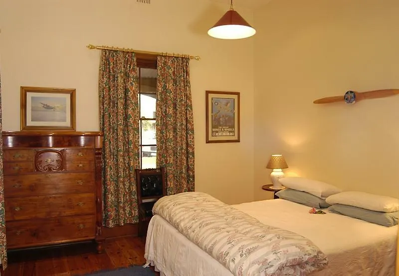 North Adelaide Heritage Cottage & Apartments Hotel